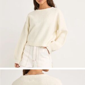 Elegant Cream Knit Pullover